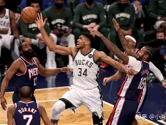 开云体育-Rookie巅峰对决，字母哥与90激战曼联分钟，高光表现胜负难料！